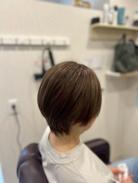 レーヴ(REVE) 大人可愛い丸みショート