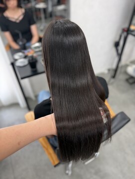 リヴ(LIV) 美髪矯正／髪質改善