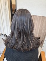 エスドットブルーム 梅田店(S.BROOM) 透明感グレージュ×細めハイライト