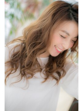 ヘアーショップ エヌアンドエー 越谷店(hair shop N&A) キャラメルベージュ×カールスタイル×レイヤーロング