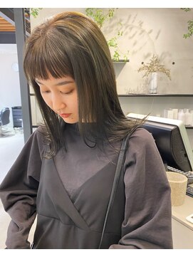 シアター(CIARTOR) ミディアム