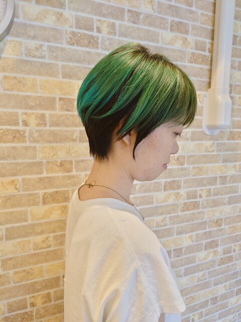 【hair design miel】派手カラーとショートヘア
