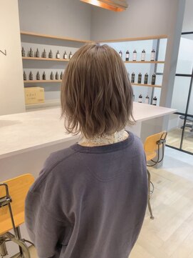 フランチェスカドットボブ(francesca.bob) グレージュカラー