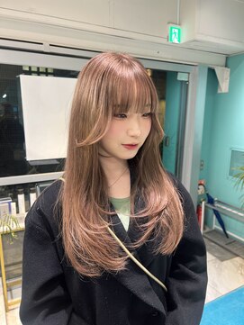 リーホリエ(Lee Horie) ロングレイヤーカット×ミルクティーベージュ【MOMOKA】