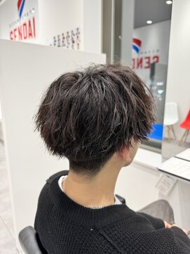 オーシャントーキョー 仙台(OCEAN TOKYO) 緩めツイスパマッシュ波巻き刈り上げ黒髪仙台