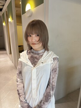 ムーム(Momb) クリーミーベージュ