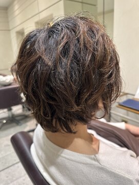 松本平太郎美容室 銀座パートツー(PART2) ショートグラデーション×パーマ