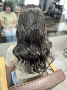 エイム(AiM) グレージュ/中明度カラー/ブリーチカラー/艶カラー