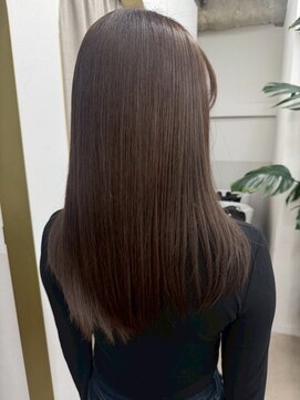 ロウ 町田(ROW) 働く大人女性の為のカット×カラー【ROW町田】