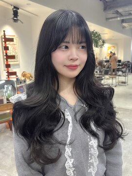 ソピ バイ インビテーション(sopi by invitation) ロングレイヤー ハイレイヤー ワンホンヘア ダークカラー