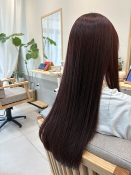 リタ(rita)の写真/「2席のみ」のプライベート空間で、あなたの髪を守りながら理想のストレートヘアを手に入れましょう!