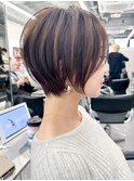 ハイライト白髪ぼかしダブルカラーインナーカラーショートボブ