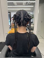 バルべス トーキョー(BARBES TOKYO)&nbsp;ツイン三つ編みツイストアレンジカチモリヘア【清板】