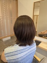ミリ 国分寺(Mili)&nbsp;ミディアムレイヤー外ハネスタイル&ベージュカラー