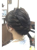 サロンド クラフト(salon de craft)&nbsp;編み込みミックスのパーティーアップスタイル♪