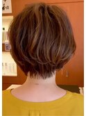 【大人女性から圧倒的支持】ハイライトショートボブ