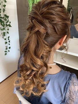 ジェネータ 新横浜店(GENETA) ふわふわ ハーフアップ【ヘアセット/新横浜】