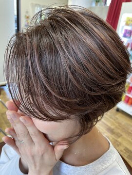 リリー ヘアーアンドビューティー(Lily) ハイライトカラー