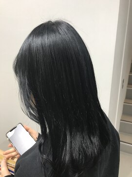 ネイヴィル(navile) ◎透明感たっぷり　ブルーブラック