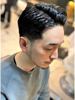 フランクスバーバー アンド ビアークラブ(FRANK'S BARBER and BEER CLUB)&nbsp;ビジネスサイドパートナチュラルスキンテーパーフェード