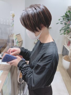 モリオフロムロンドン 松戸店(Morio from London) 【松戸 岩口】サイドパート刈り上げハンサムショート