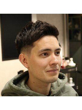 ニューオールド 三軒茶屋(NEW OLD) フェードアップバング