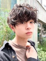 ワンズナゴヤ 名古屋栄店(ONE's NAGOYA)&nbsp;スペインカールスパイキーショートフェザーパーマブルーブラック