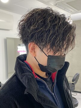 エルマーク 神戸三宮(L-MARK) メッシュハイライトスパイラルパーマツイストパーマツーブロック