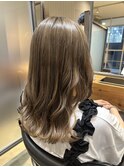 ミルクティーベージュ