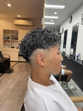 グルーム(GROOM) スペインカール