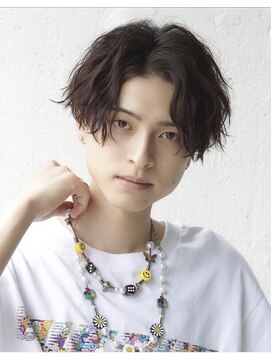 リップス 原宿(LIPPS) 前下がりセンターパート