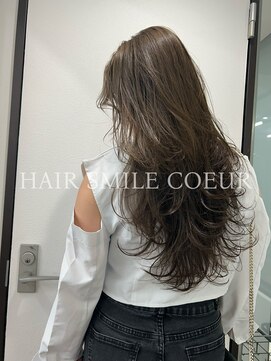 ヘアースマイルクー(HAIR SMILE COEUR) 【YUKA】オリーブベージュ × レイヤーカット