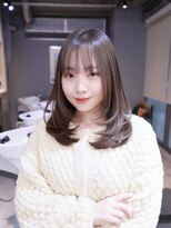 オルセン(OLSEN) ハイレイヤー/ミディアム/レイヤーカット/20代/顔周り/ベージュ