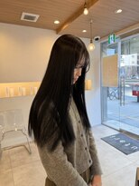 ウタリ(utari)&nbsp;地毛風ダークカラー【難波 桜川/髪質改善】