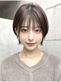 小顔ボブ顔まわりカット外ハネ20代