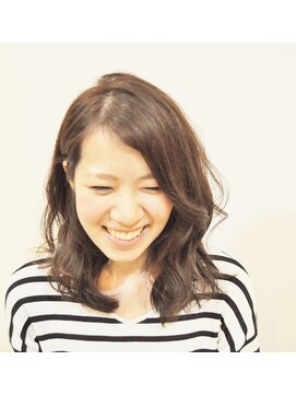 ベルズ スタンダードヘアデザイン(BELLZ standard hair design) 大人うる艶サイドパート