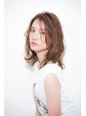 《Velvet／marina》 外国人風ミディアム×ウェットスタイリング