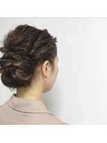 ヘアセット専門店 ナゴミ 池袋店(nagomi)&nbsp;前髪すっきりシニヨンアップ