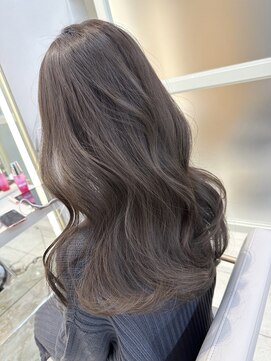 アフロートリノ(AFLOAT Leino) 春を先取り　ブリーチなしベージュカラーと動きのあるレイヤー