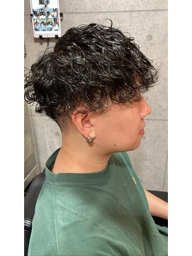 グロウヘアワークス(grow hair works) 波巻きローフェード!