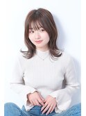 小顔効果もある大人女性のハッシュカット
