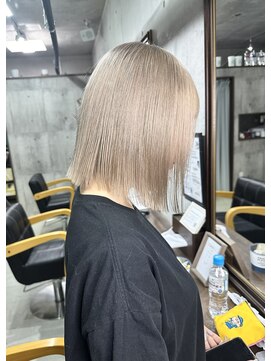 ダンク(DUNK) パツッとボブ×ミルクティー