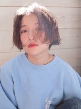 ブルー ヘアーアンドアイラッシュ(Blue hair&eyelash)の写真/骨格・髪質に合わせたカットで、伸びてもまとまりやすいスタイルに★あなたの魅力を最大限に引き出します。