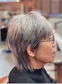白髪にマレットヘア