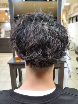 インパークス 椎名町店(INPARKS) センターパートパーマ緩め波巻きスパイラルパーマ