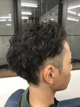 理容ナカザワ パーマフェードスタイル