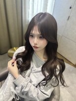 ニーナ ビューティーサロン(NINA Beauty Salon) くびれロングヘア