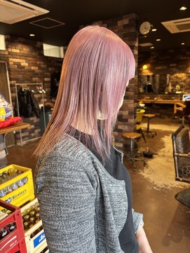 レオクマ(REOKUMA) ホワイトピンク/ハイトーン/艶髪ストレート/ブリーチ