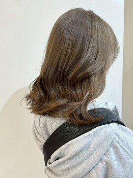 アニー 松戸(ANNI) 黒髪カタログ/クラゲヘアー/オリーブグレー/松戸