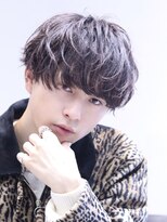 コンフィデンス 新宿3rd(confidence) メンズ束感マッシュ韓流ツーブロック刈り上げCカールパーマ